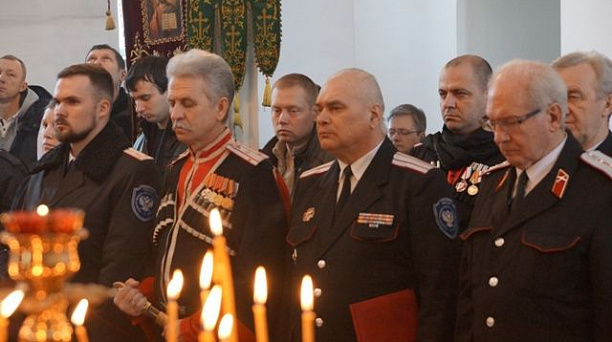 Казаки поздравили с юбилеем своего духовника