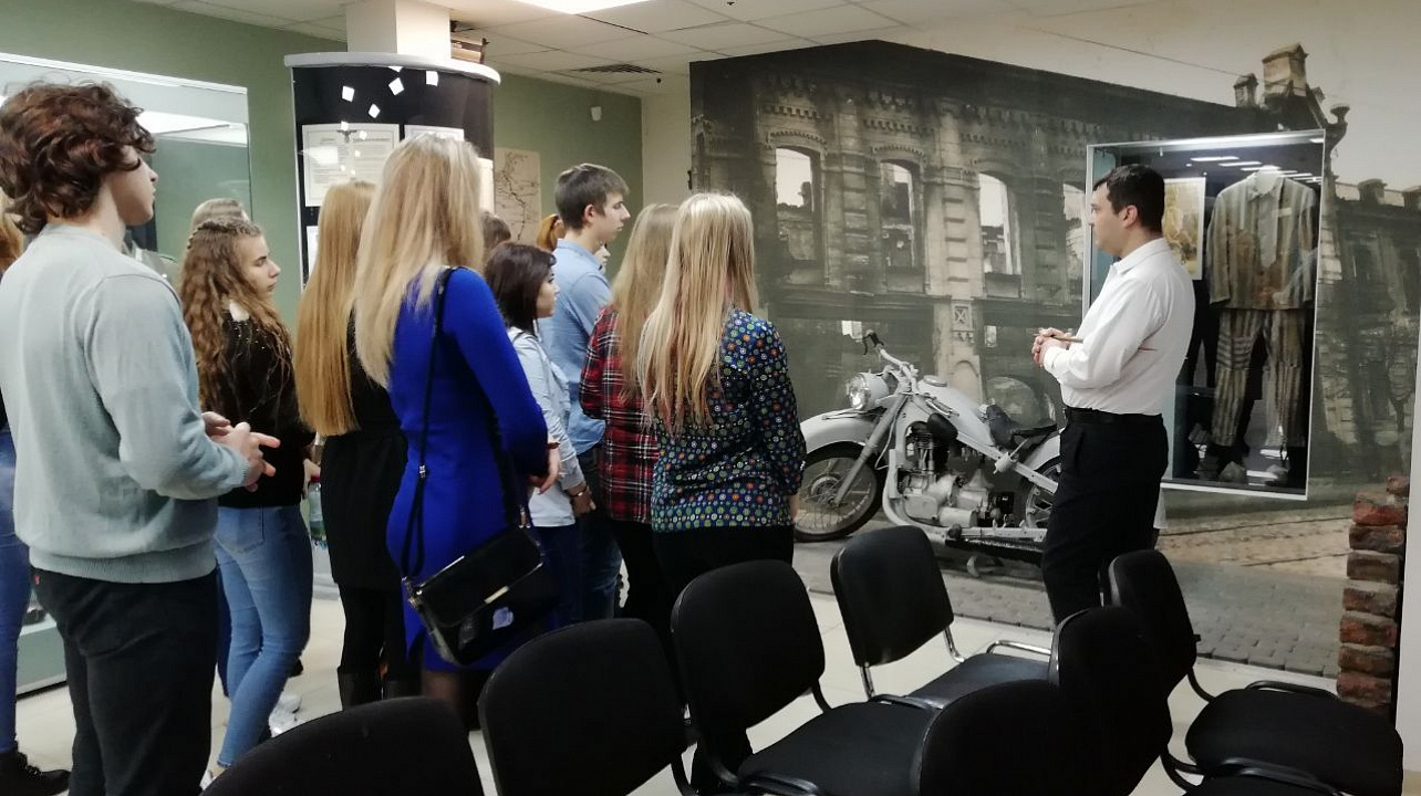 Студенты университета побывали на экскурсии в Краснодарском историко-археологическом музее-заповеднике имени Е.Д.Фелицына