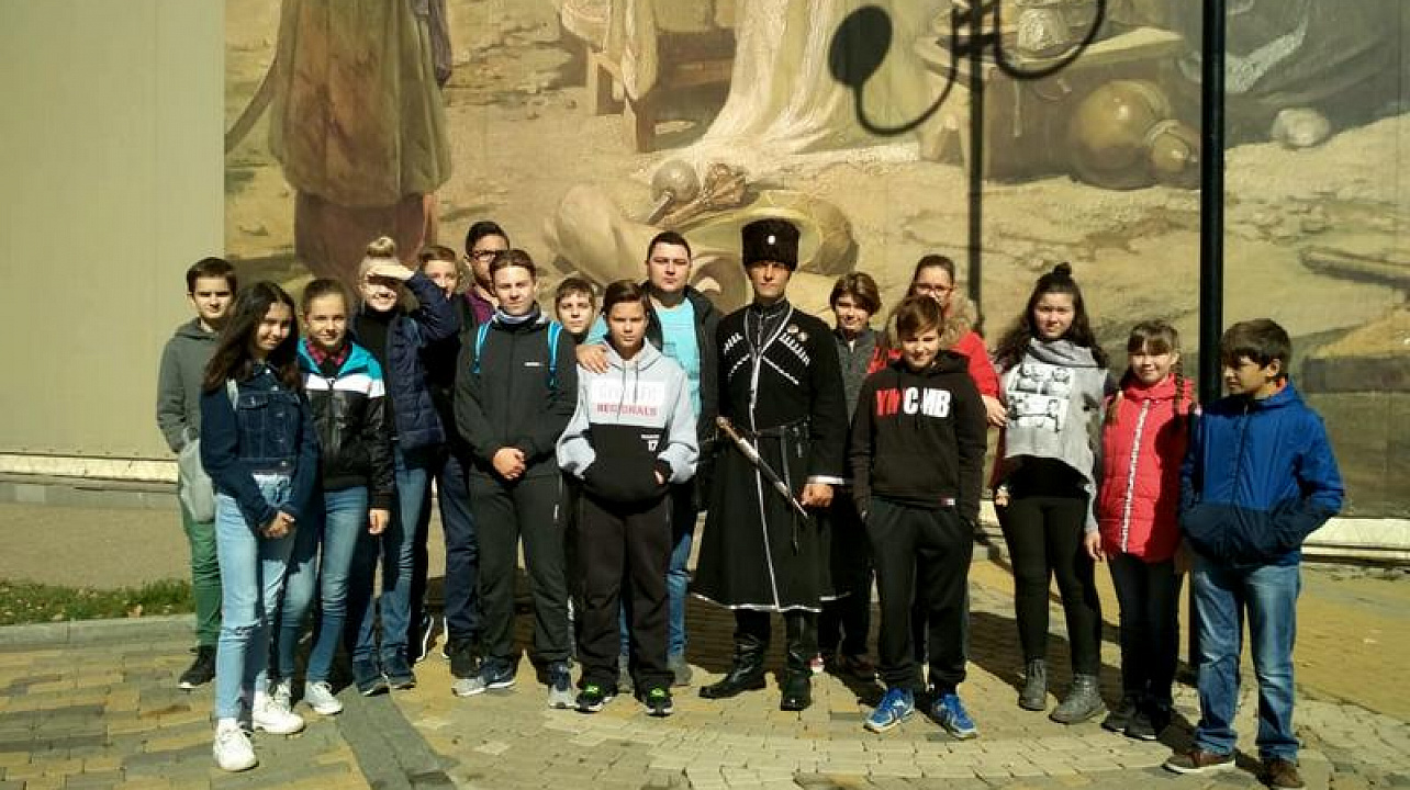 Экскурс в историю города от казачьего туристического патруля.jpg