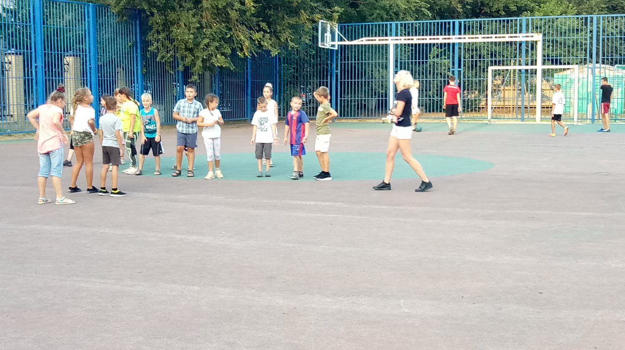 Вечерняя площадка школа 28.08.2017