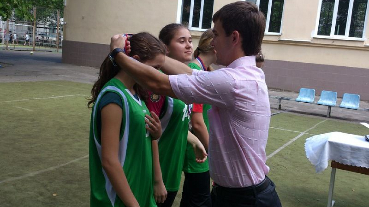 В Центральном округе состоялся турнир по уличному баскетболу