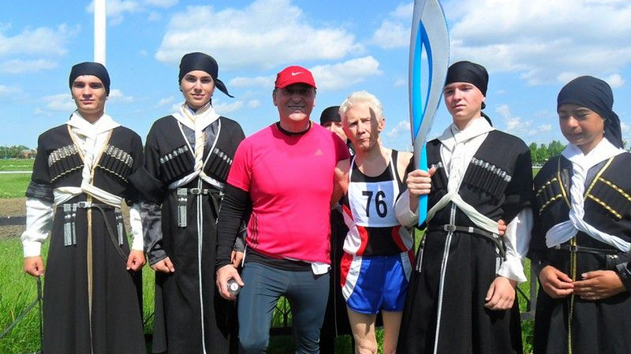 Спортсмены Центрального округа приняли участие в открытом легкоатлетическом полумарафоне на приз главы Тахтамукайского района