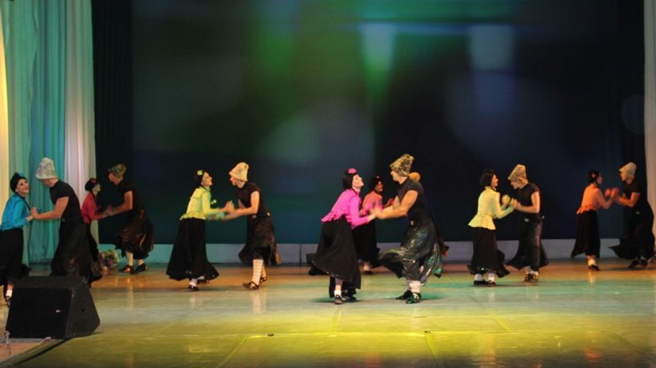 Глава города Краснодара Владимир Евланов наградил руководителей лучших ТОС Центрального округа