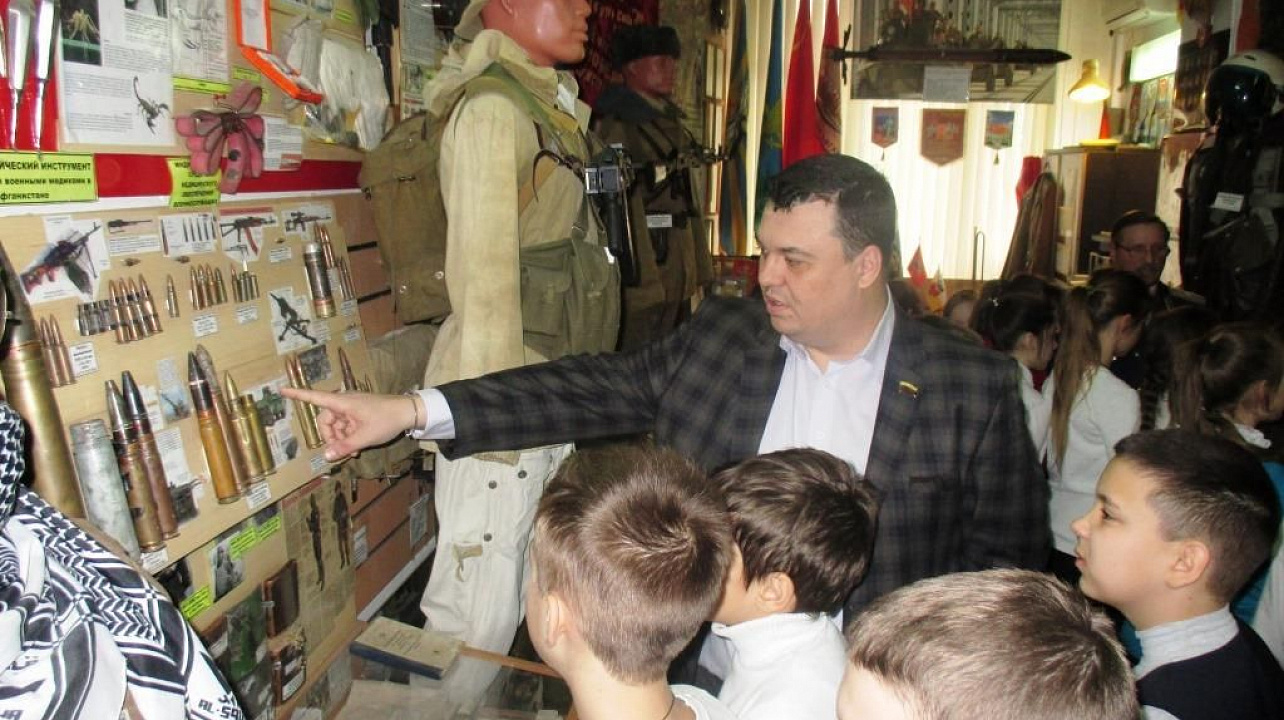 Учащиеся прикубанской школы №42 побывали с экскурсией в музее воинов-интернационалистов
