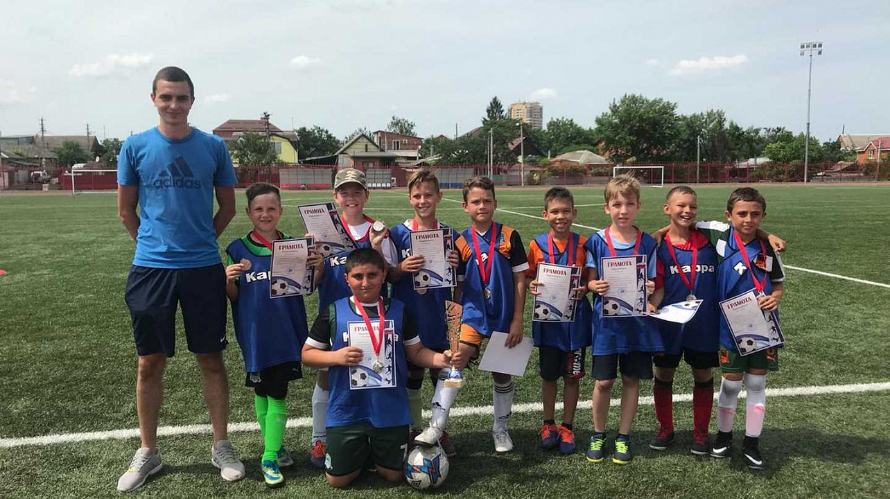 Открыт Всекубанский турнир по футболу среди детских дворовых команд на Кубок губернатора Краснодарского края