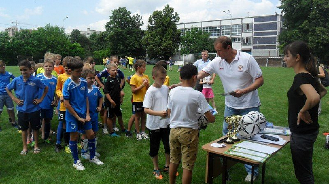 В Центральном округе прошли финальные игры по футболу