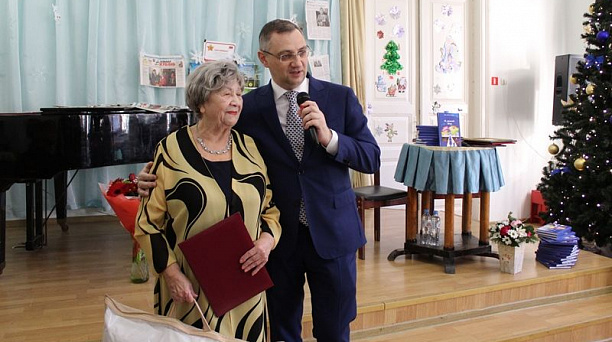 Председателю общественной организации защитников и блокадников Ленинграда Центрального округа Лидии Хямеляниной исполнилось 85 лет