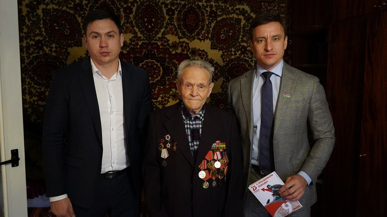 Ветеранов Великой Отечественной войны, проживающих в Западном округе, поздравили депутаты ЗСК