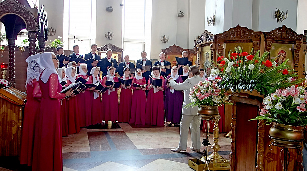 В Храме Рождества Христова в Юбилейном микрорайоне состоялся праздничный концерт