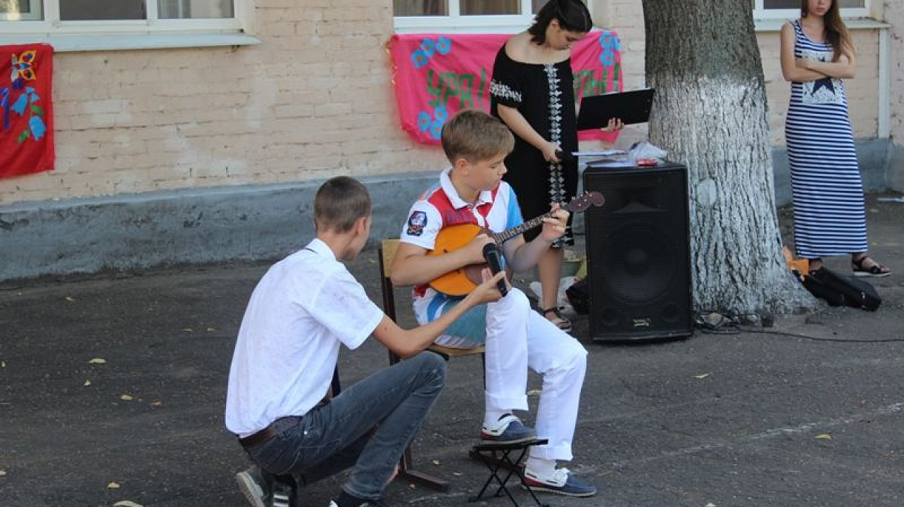 В Центральном округе продолжается конкурс детского творчества