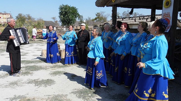 Народный хор «Казачка» Западного округа дал концерт в "Атамани"