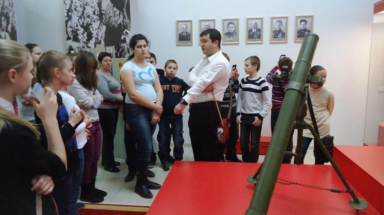 Дети из школы №93 побывали в музее имени Е.Д.Фелицына на выставке об освобождении Кубани