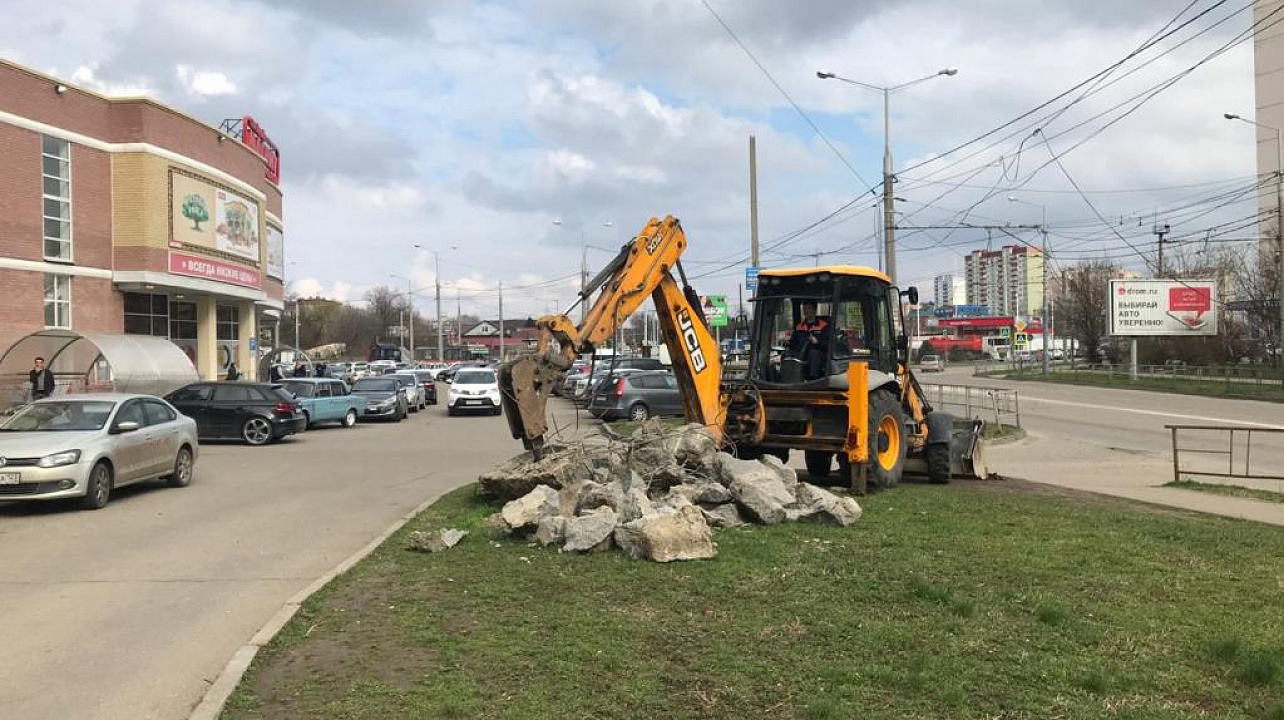 В Юбилейном микрорайоне поведена уборка  строительных отходов