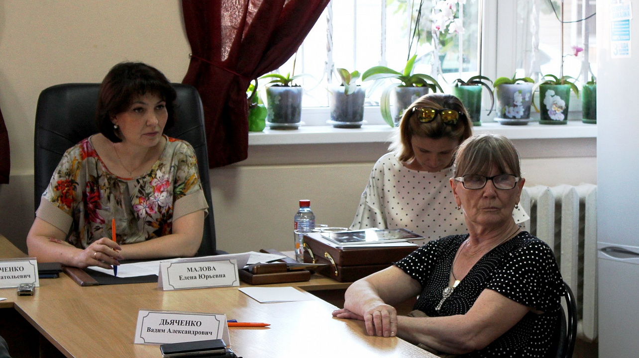 Глава администрации Центрального округа Елена Малова провела  очередной выездной прием председателей органов ТОС