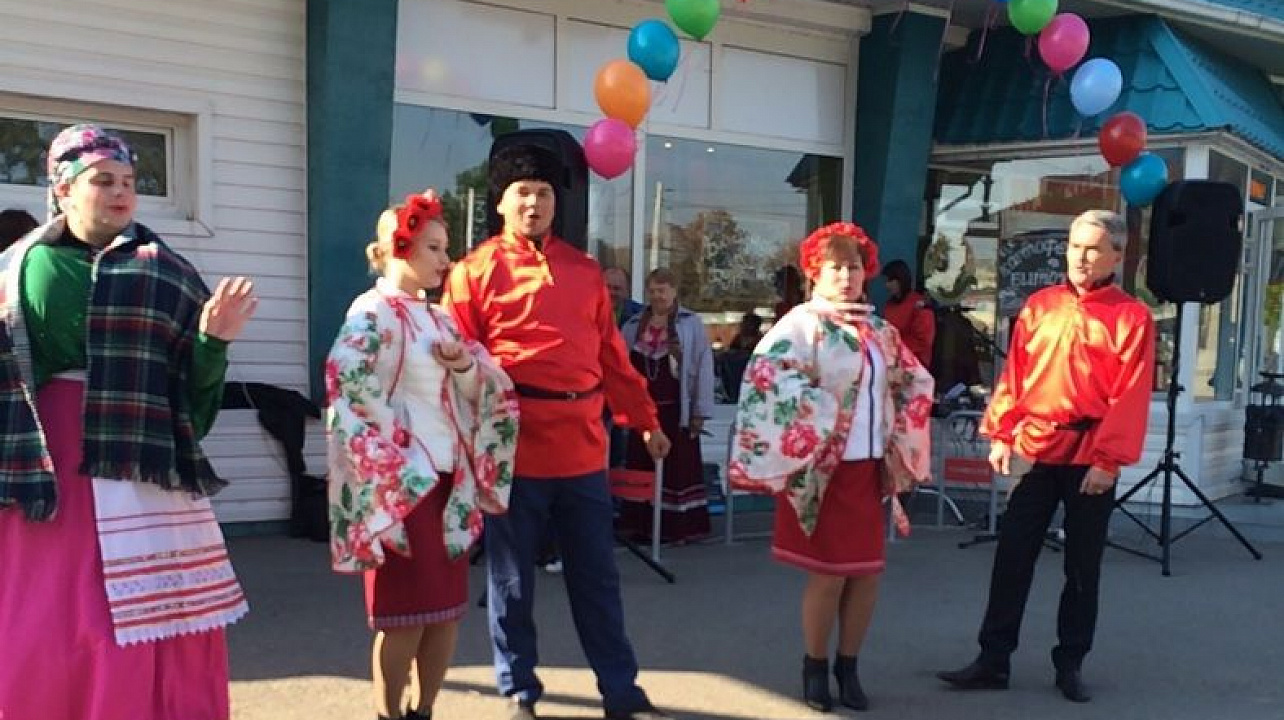 В Центральном округе состоялось праздничное открытие ярмарки выходного дня