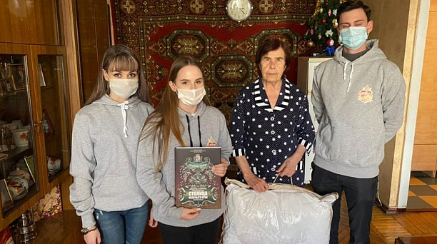 В Центральном округе поздравляют жителей блокадного Ленинграда