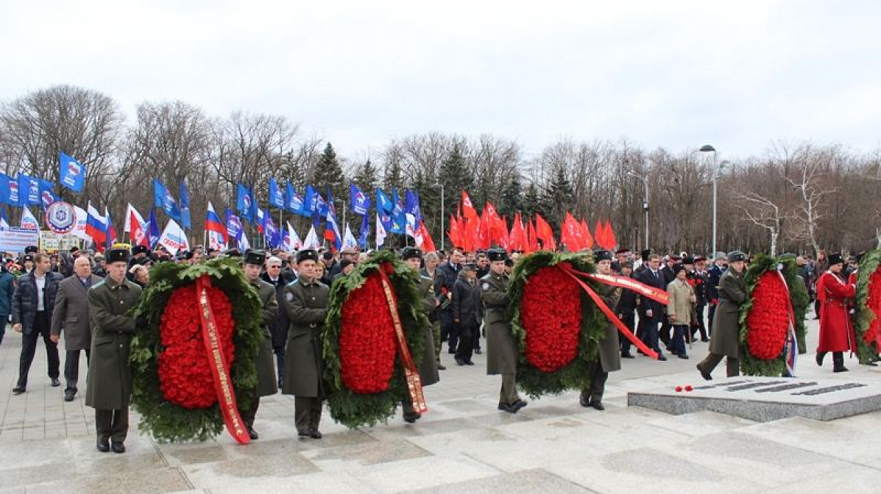 Жители Центрального округа приняли участие в торжественном митинге, посвященном освобождению Краснодара от немецко-фашистских захватчиков