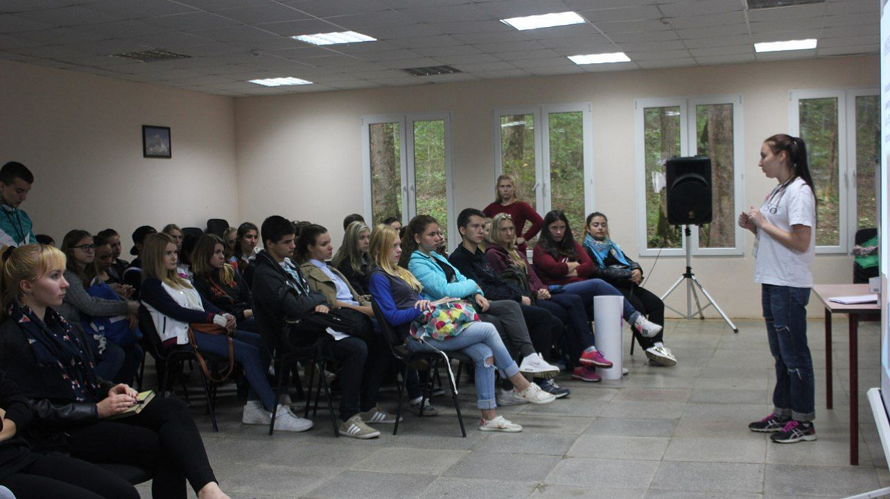 Слёт лидеров школьного самоуправления и студенческих советов Западного округа состоялся в молодежном лагере «Дубрава»