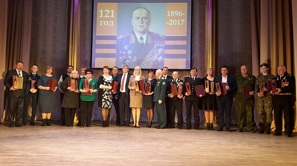 Школы Западного округа заняли призовые места в конкурсе по военно-патриотическому воспитанию граждан