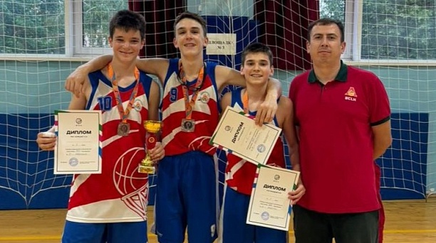 У наших юношей – «серебро»