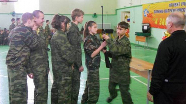 Школьники Центрального округа готовятся к защите Отечества