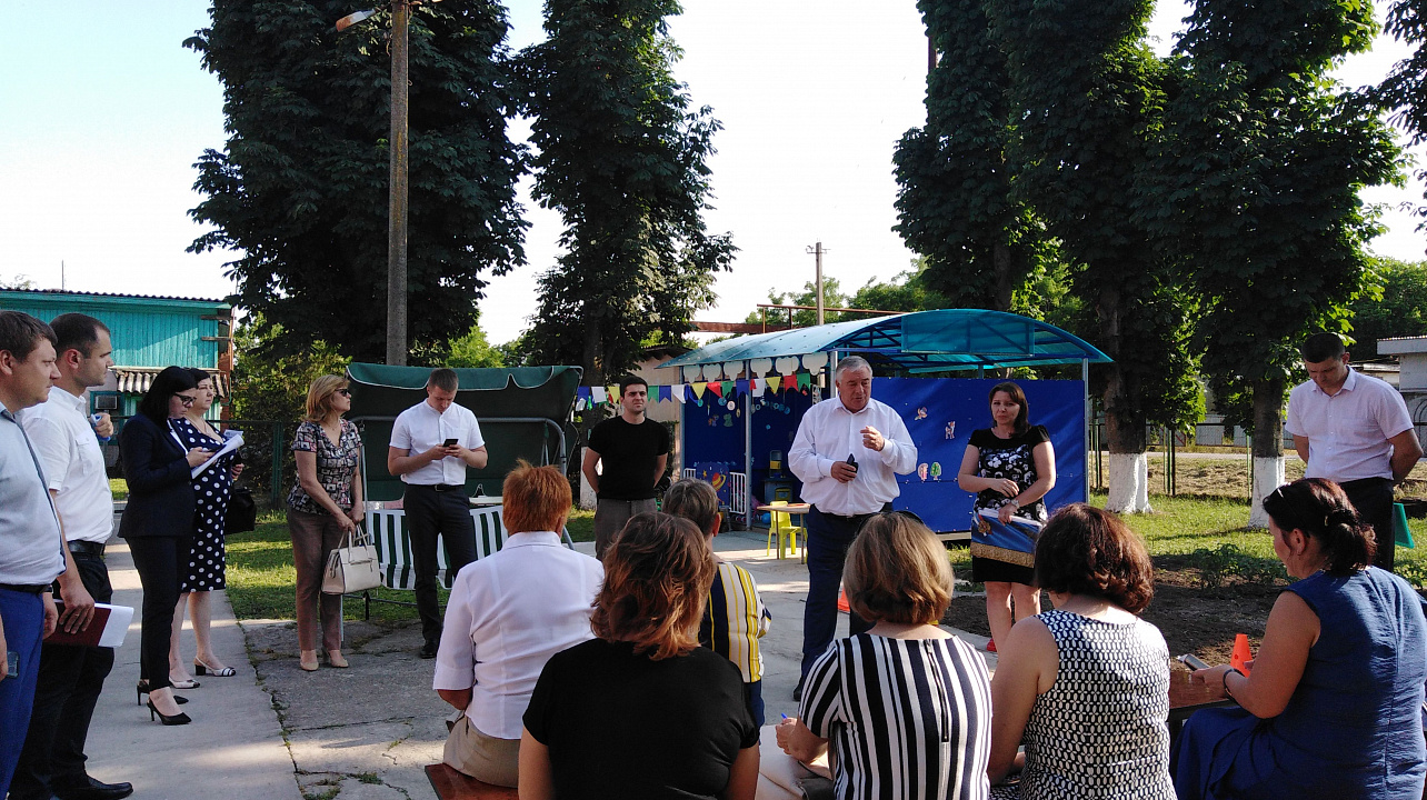 Встреча с жителями прошла в поселке Дорожном