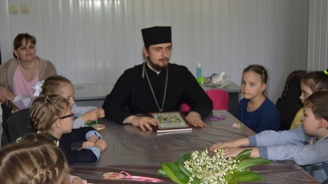 Передаем пасхальные традиции из поколения в поколение (2).JPG