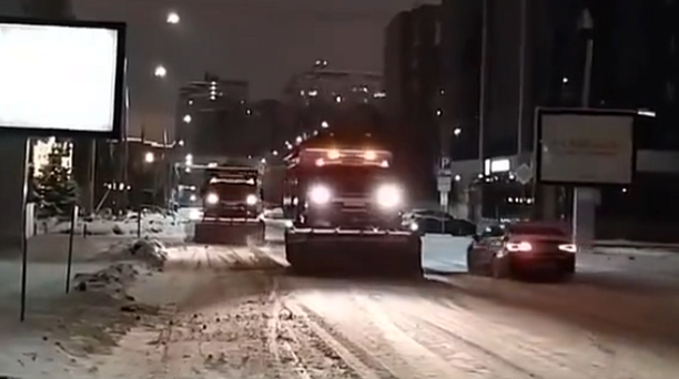 За сутки в Краснодаре обработали противогололёдными материалами 1607 км дорог