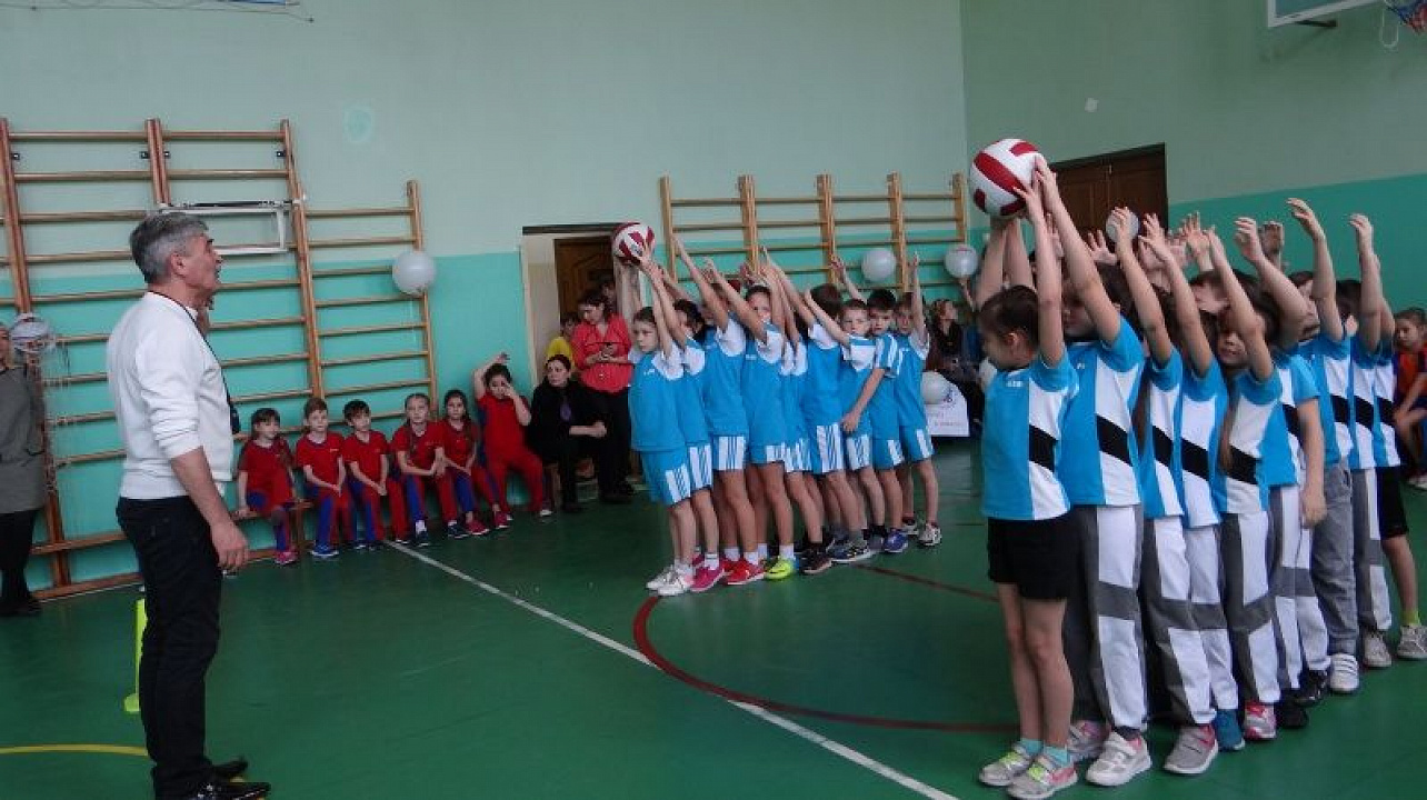 В гимназии № 92 прошли «Веселые старты»