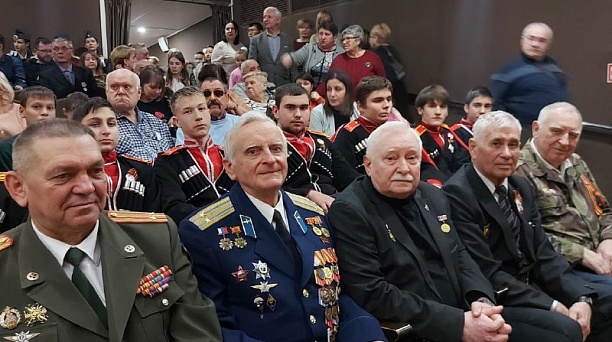 Спасибо тем, кто подарил нам мирное небо