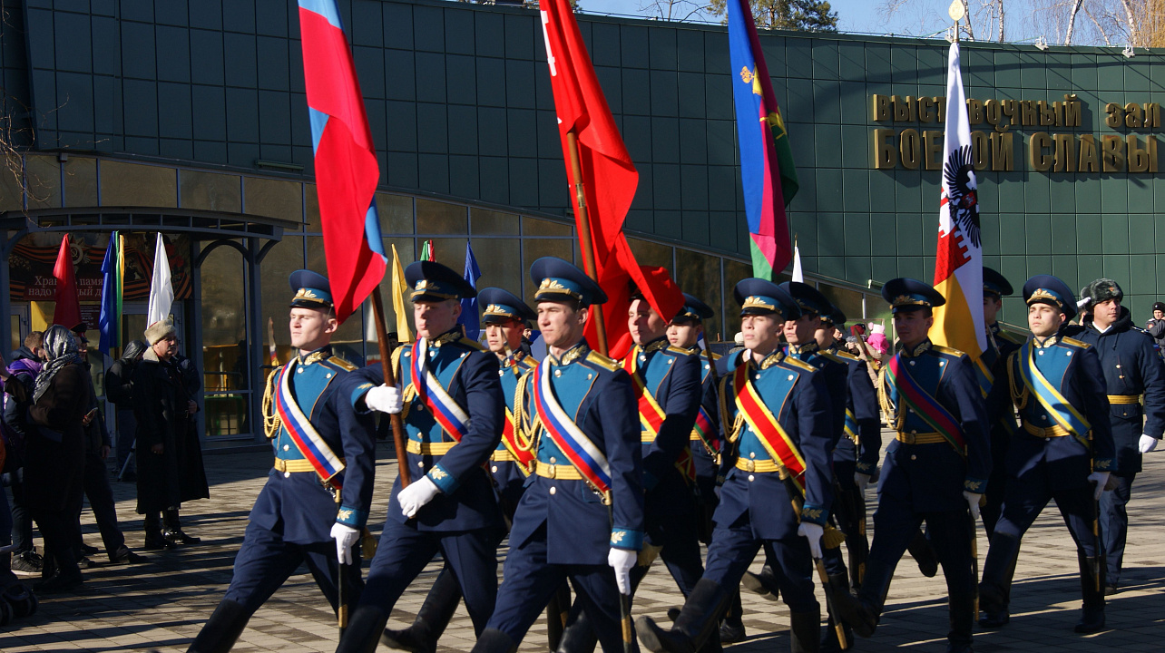 Жители Западного округа приняли участие в торжественном открытии месячника оборонно-массовой и военно-патриотической работы