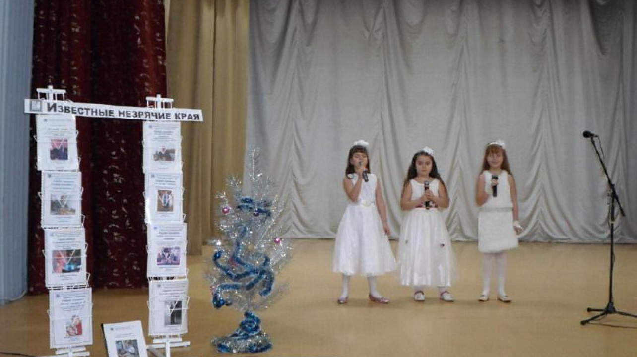 В ДК ВОС прошла презентация коллективной выставки «Судьба человека».jpg