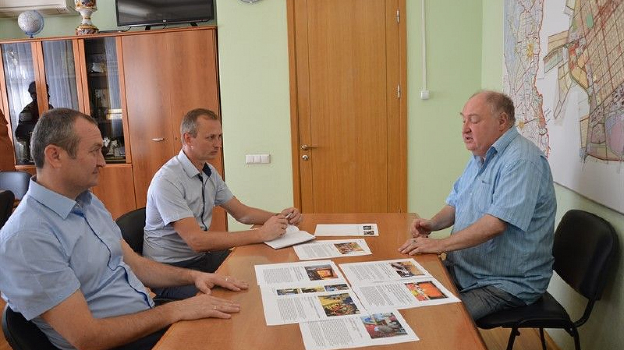 Руководитель движения «Содружество» Павел Снаксарев провел ряд встреч и круглых столов в муниципалитетах края.jpg
