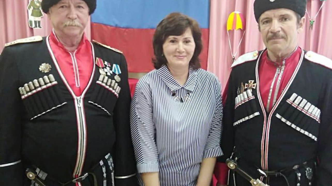 Встреча с казаками ПСКО прошла в детском саду № 185