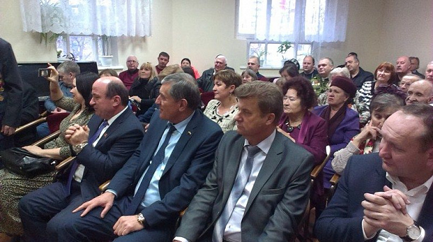 Праздничный концерт "Господа офицеры" прошел в Доме культуры Западного округа