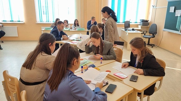 С 29 января в Краснодаре молодые учителя и воспитатели поборются за победу в конкурсе профессионального мастерства «Педагогический дебют» 