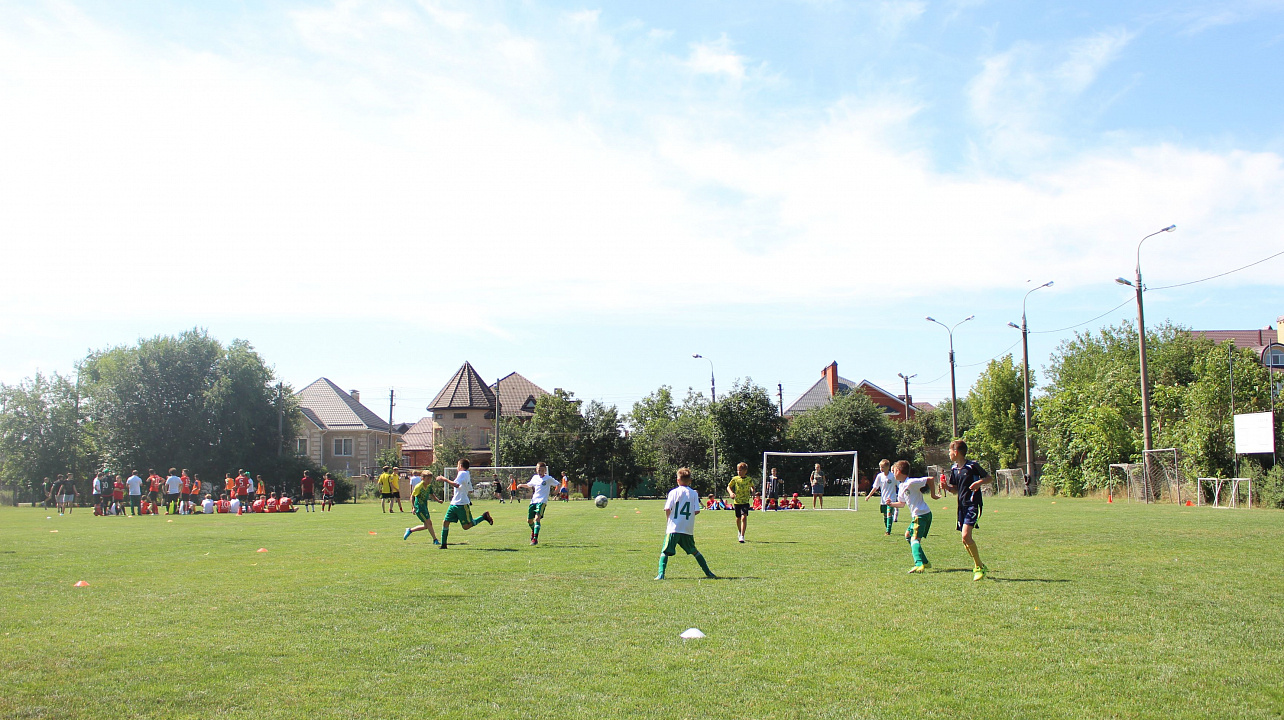 Футбол набирает ход