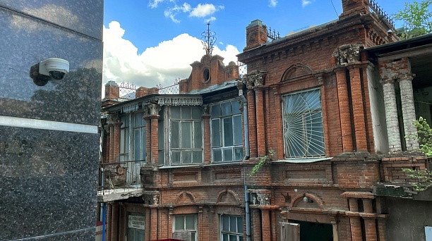 В Краснодаре выделили средства на реставрацию Дома купца Лихацкого на 2025 и 2026 гг.