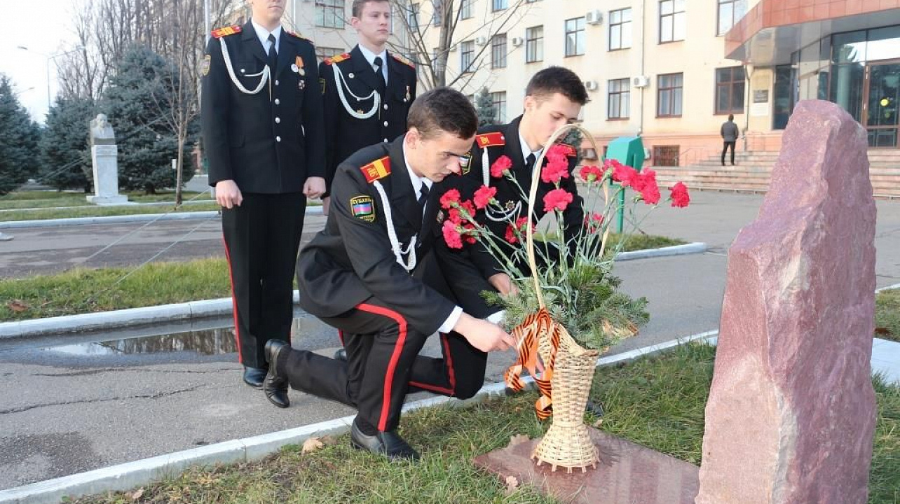В Прикубанском округе торжественно открылся месячник патриотической работы