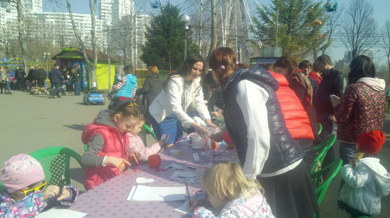 Женщин Западного округа поздравили с праздником