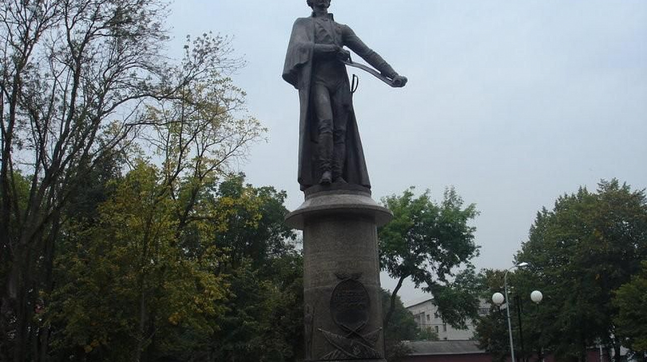 Ветераны Центрального округа приняли участие в акции, посвященной Дню  памяти Александра Суворова