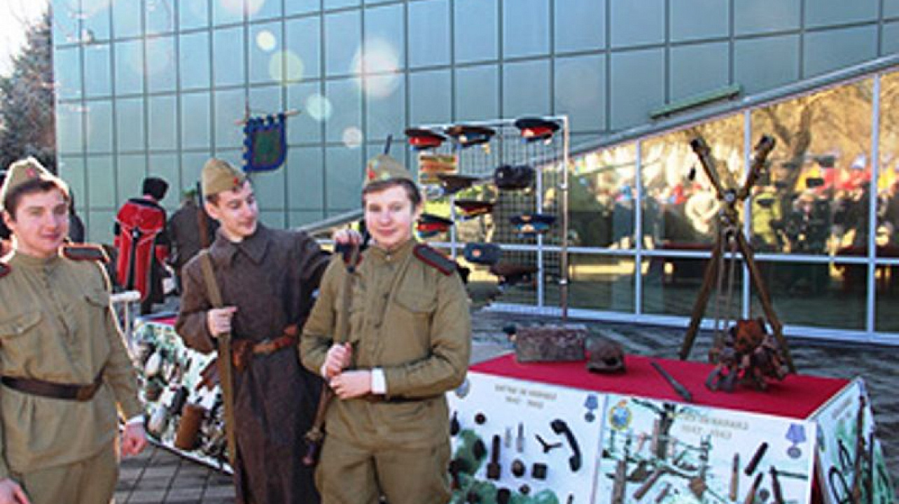 Студенты академии ИМСИТ приняли участие в открытии месячника оборонно-массовой и военно-патриотической работы