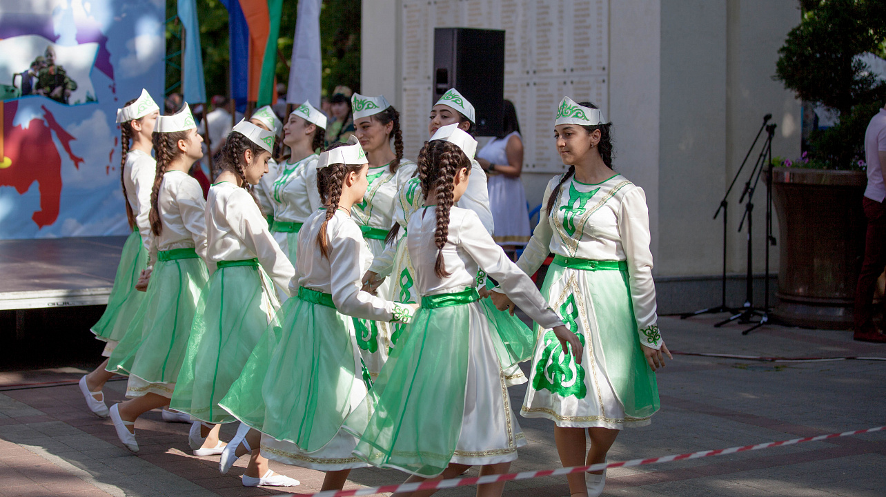 Национально-культурные объединения приняли участие в праздновании Дня России (7).jpg