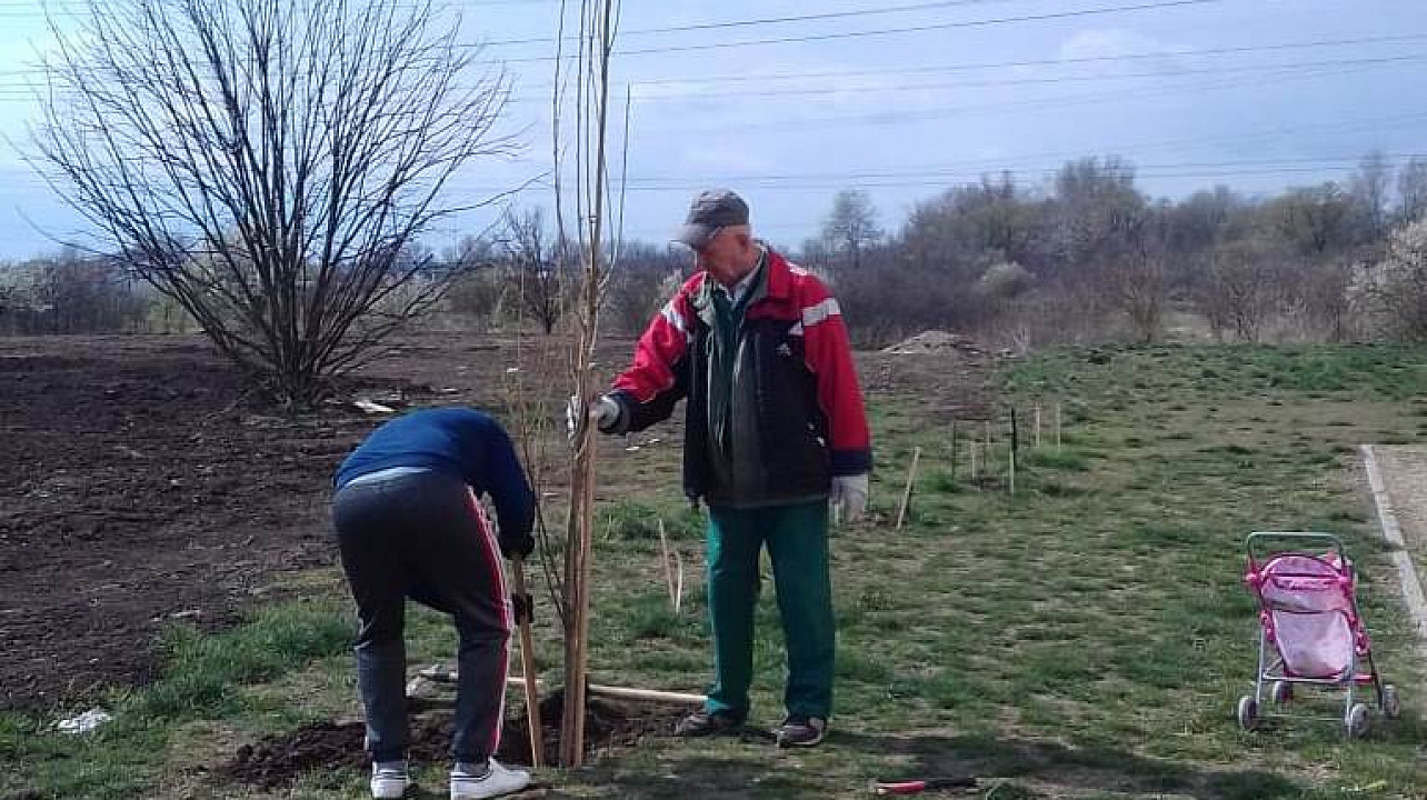 В Карасунском округе продолжается «санитарный» марафон по наведению порядка и благоустройству