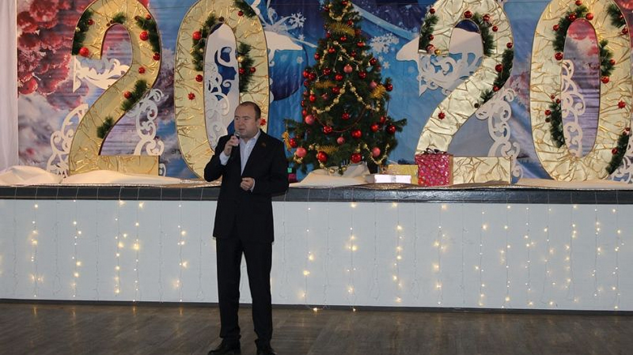 В Центральном округе состоялся новогодний бал общественности