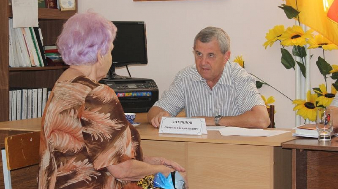 Глава Центрального округа встретился с руководителями ТОС