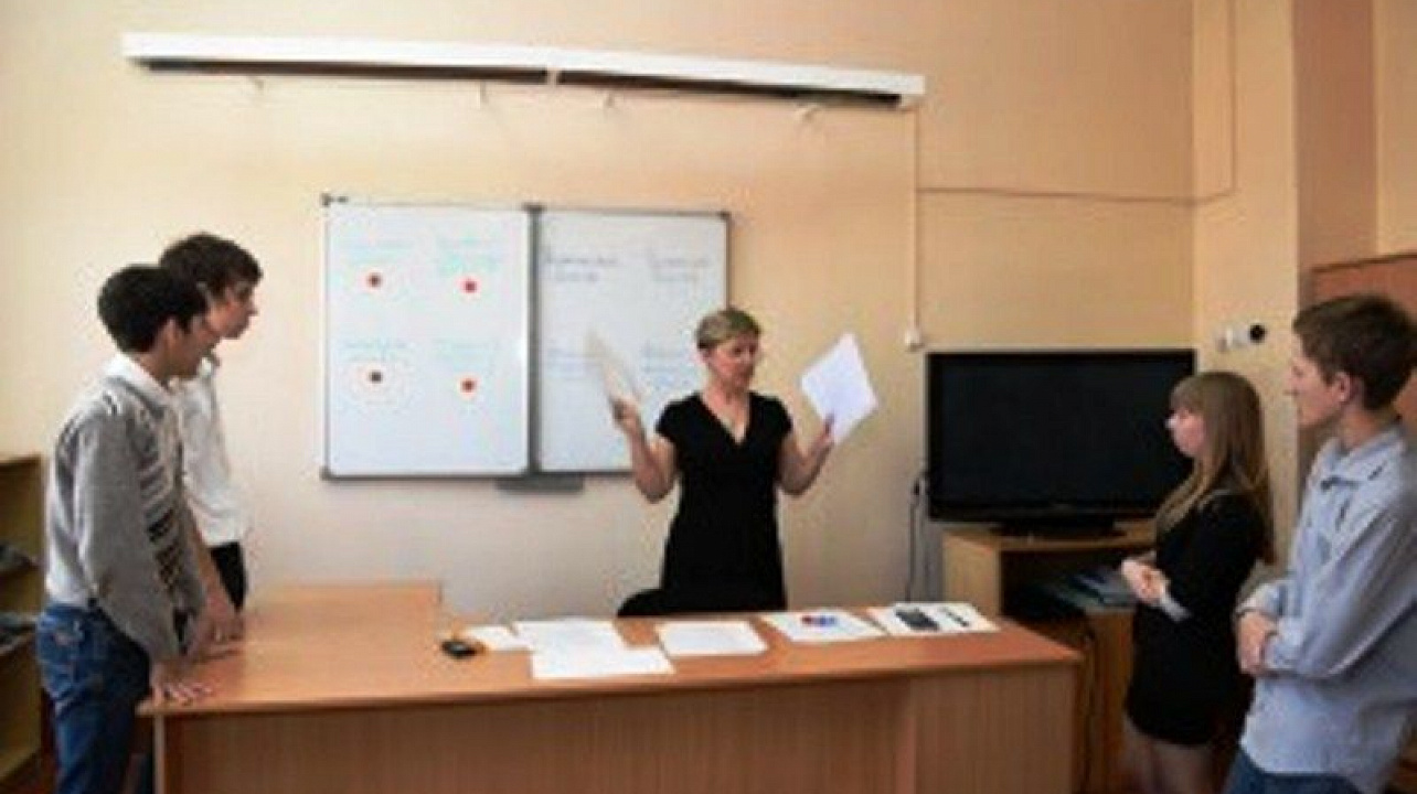 Военно-историческую викторину провели в Краснодарском монтажном техникуме