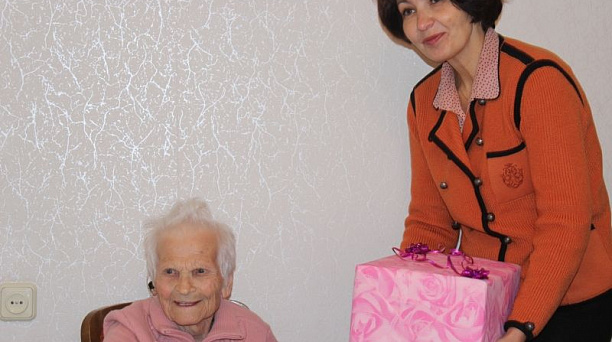 Жительница Центрального округа Ульяна Ивановна Будько отметила 100-летний юбилей