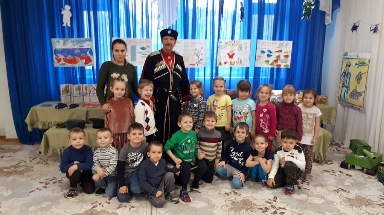 В детском саду № 201 состоялась встреча с казаками Пашковского станичного казачьего общества