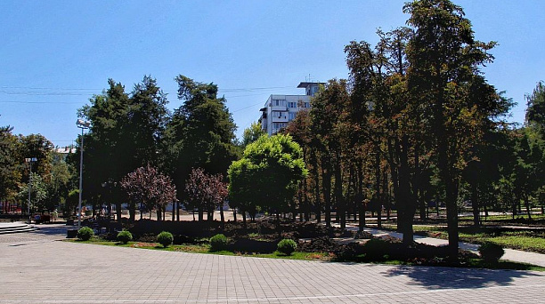 Благоустройство сквера «Пограничников» в Краснодаре: работы выполнены на 53%